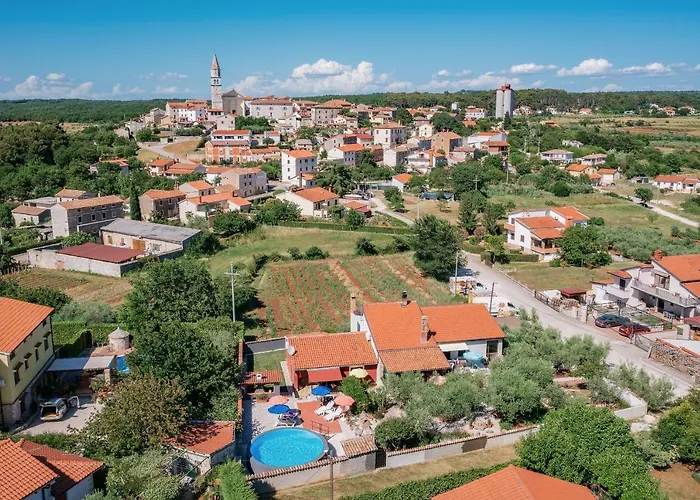 Apartman With Pool *