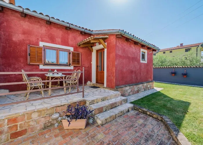 With Pool Apartman *