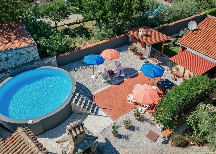 Apartman With Pool *